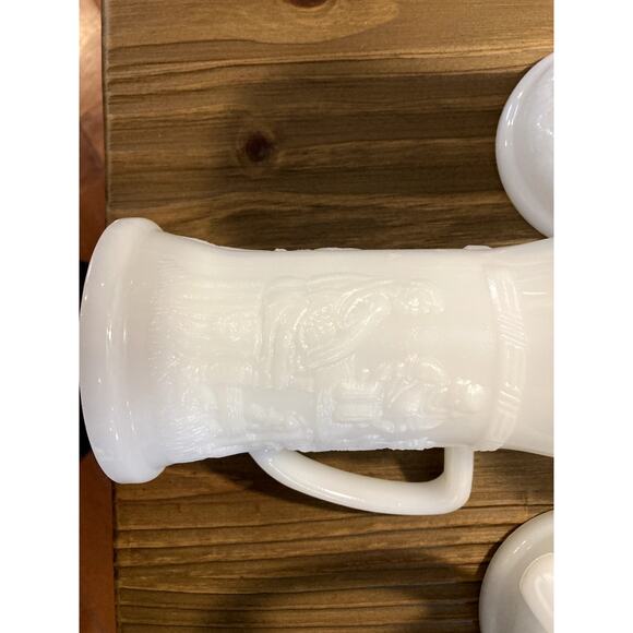 Federal Milk Glass, Beer Stein tavern scene - Picture 3 of 4